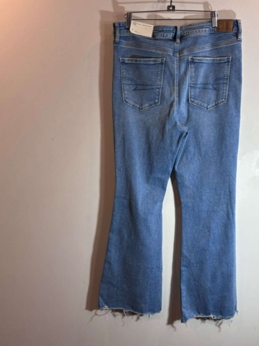 AMERICAN EAGLE Sz 16 Super High Rise Flare Distressed Light Wash Jeans NEW - Picture 8 of 10